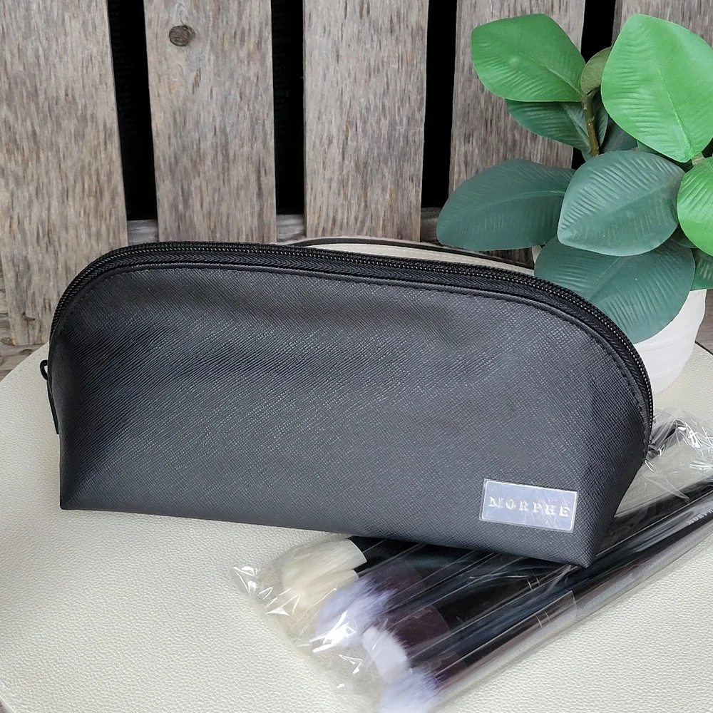 Morphe Brushes - Face the Beat Black Cosmetic Pouch & 5 Piece Set